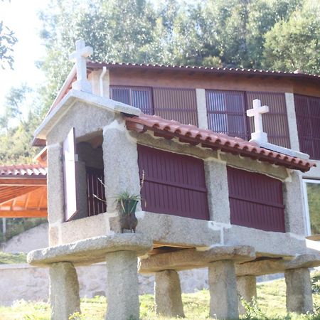 Gasthaus Encostas Da Torre Terras de Bouro Exterior foto